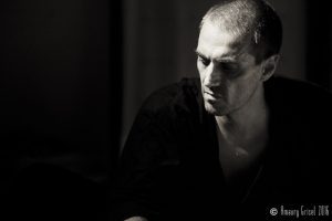 kinbakuluxuria:

Preview from our show in Paris. Soon the full…