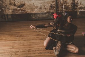 dirtyvonp:

@kissmedeadlydoll tying @kitiza-perche
Photos :…