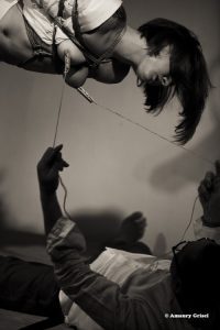 amaury-grisel-shibari:

Akira Naka et Marika Gorgone, àPlace des…