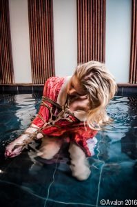 R&R in a Japanese bath ….Model: Jenna – Rope & Photo:…